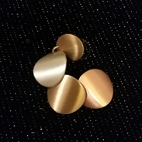 Earrings NWOT - Picture 5 of 6